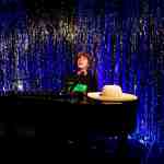 Uno spettacolo divertentissimo che non finisce assolutamente con un suicidio