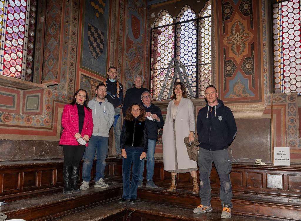 vetrate_restaurate_sala_dei_notari 