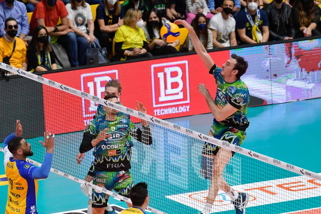 Leo Shoes Perkinelmer vs Sir Safety Conad Perugia