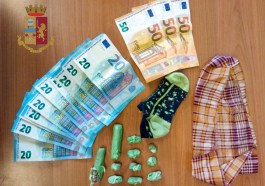 Droga nello zaino e senza permesso di soggiorno: un altro arresto a Fontivegge