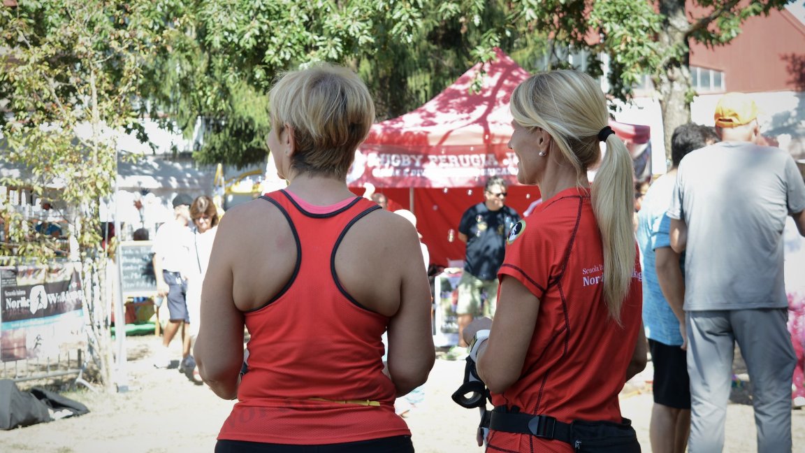 Paola Baldassarri Scuola Umbria nordic walking foto fracec