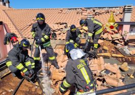 Incendio a Passignano: brucia un tetto di legno