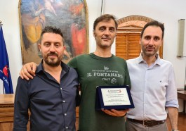 targa ai titolari Il Fontanaro