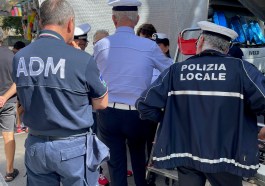 Alla Fiera di Loreto con armi soft air contraffatte