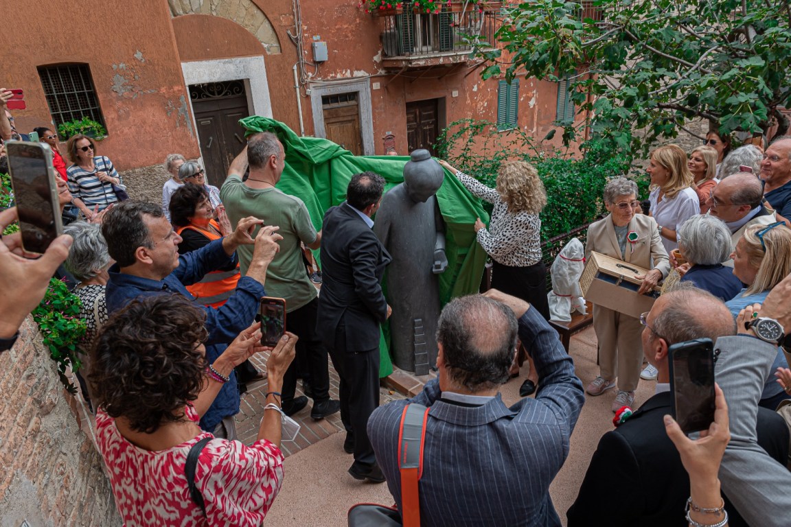 inaugurazione piazzetta Montessori (1)