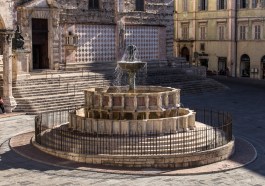Fontana Maggiore Perugia, piazza IV Novembre