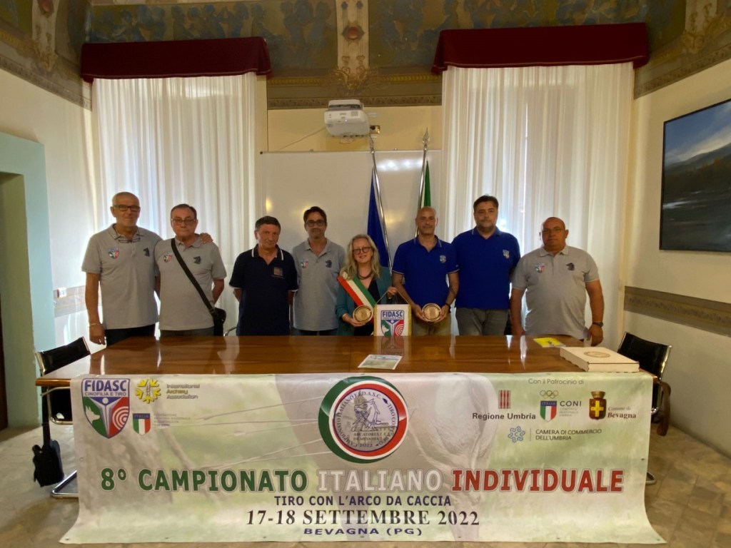 presentazione campionati italiani tiro con l'arco bevagna 2022