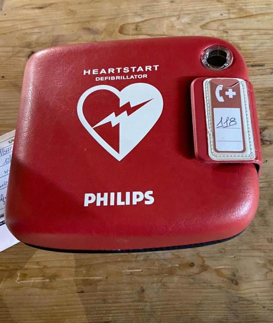 defibrillatore semiautomatico