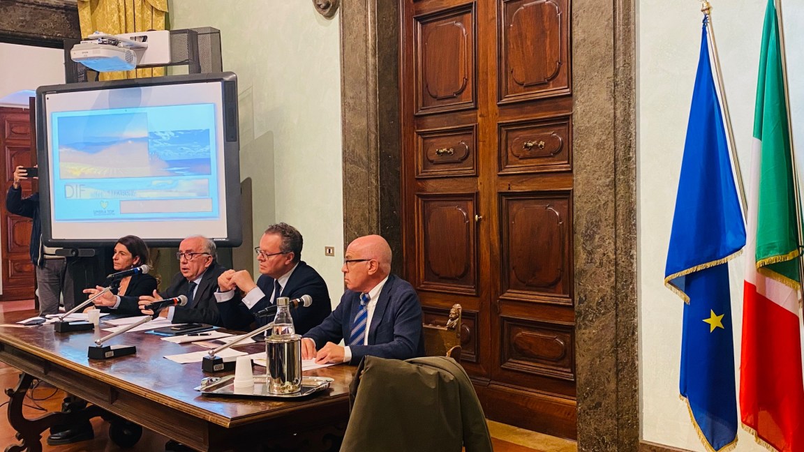 Presenzione Distretto di filiera del vino umbro