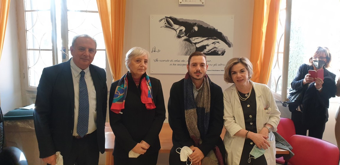 targa e ritratto in ricordo di Paolo Pannacci