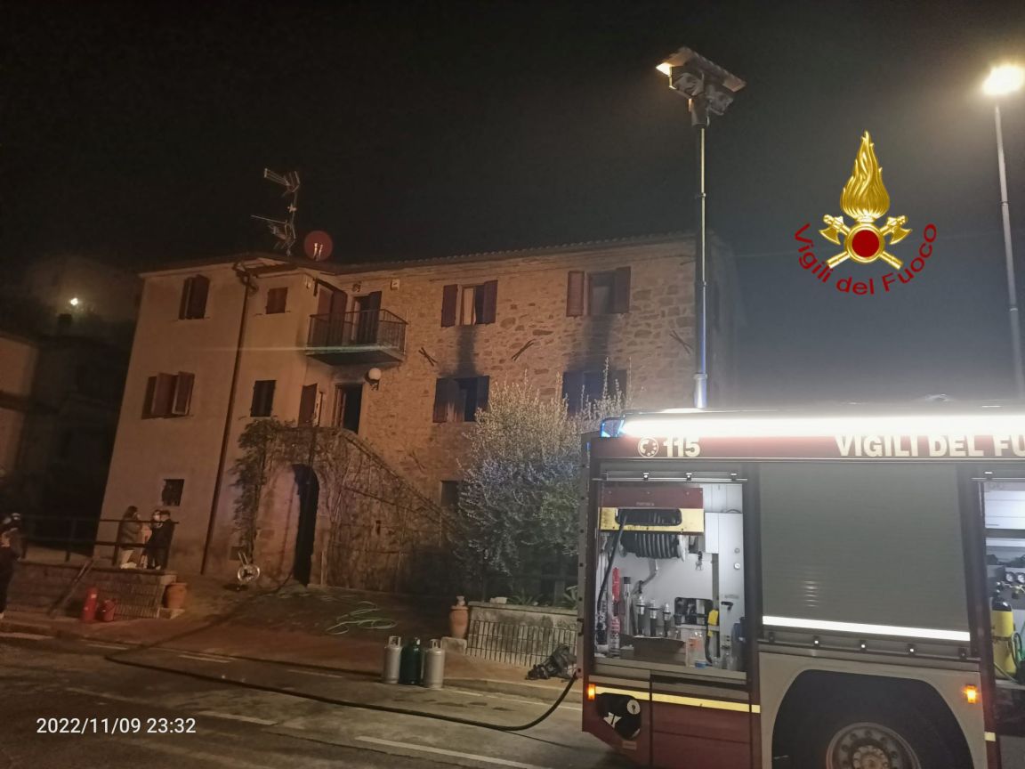 incendio appartamento Lisciano Noccone (2)