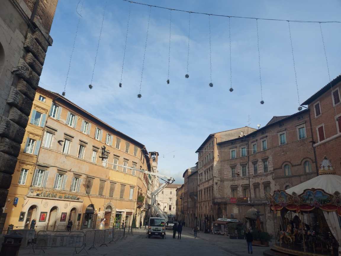 luminarie corso vannucci 2022 (1)