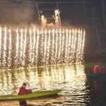 Discesa in canoa dei Babbo Natale sul Tevere
