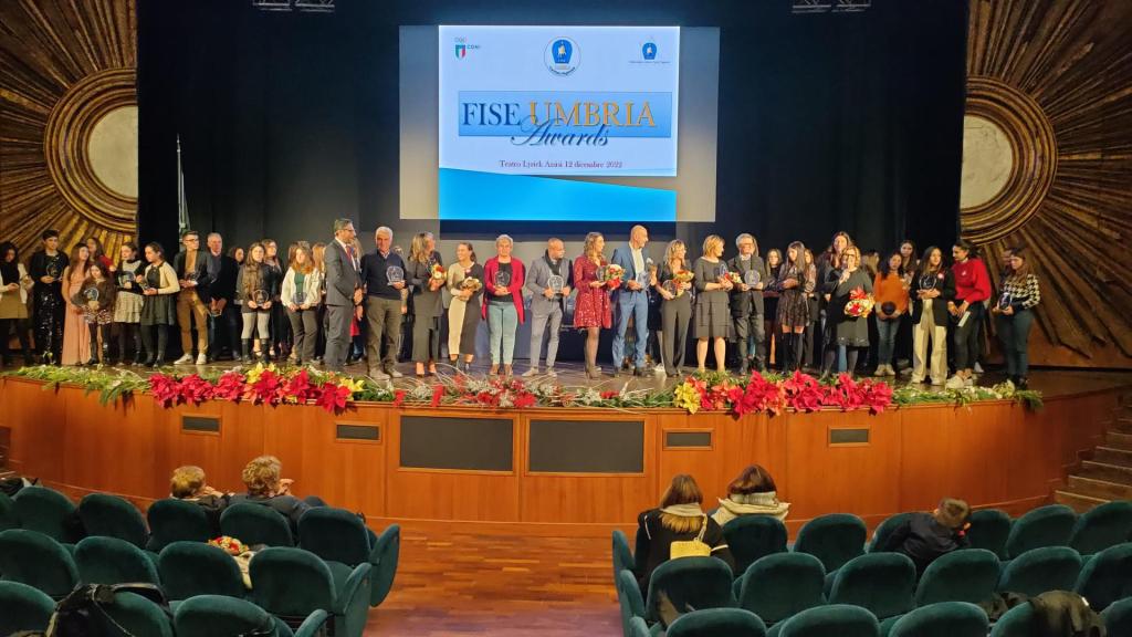 Il Consiglio regionale di Fise Umbria con i premiati