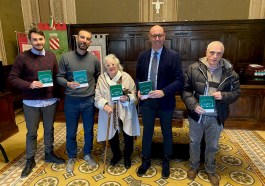 consegna calendario Scorci gualdesi