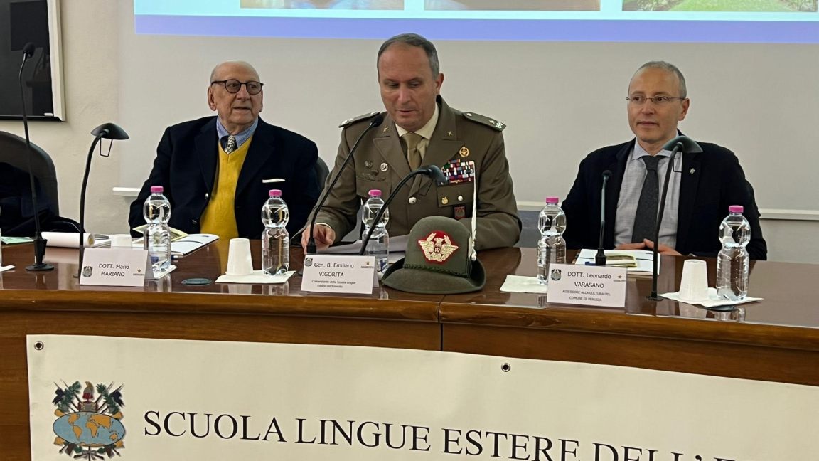 scuole lingue estere esercito presentazione