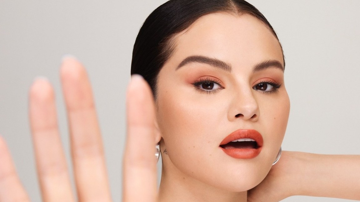 Selena Gomez_foto dalla pagina Facebook Selena Gomez