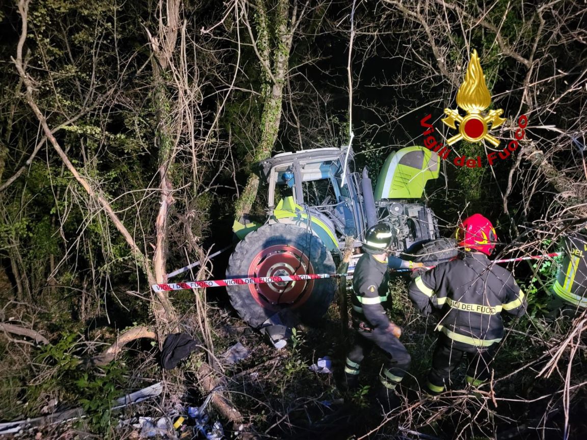 Trattore ribaltato Valfabbrica