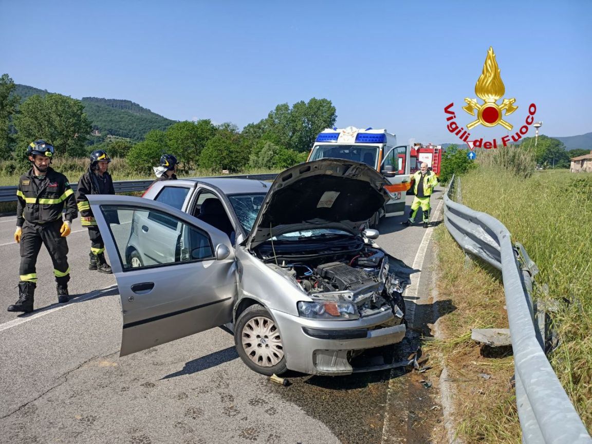 auto contro guardrail Tavernelle