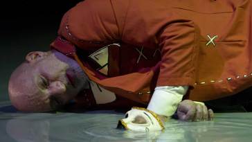 PAGLIACCI ALL'USCITA_foto Manuela Giusto