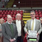 Bartolini e volontari Aronc con Gino Sirci