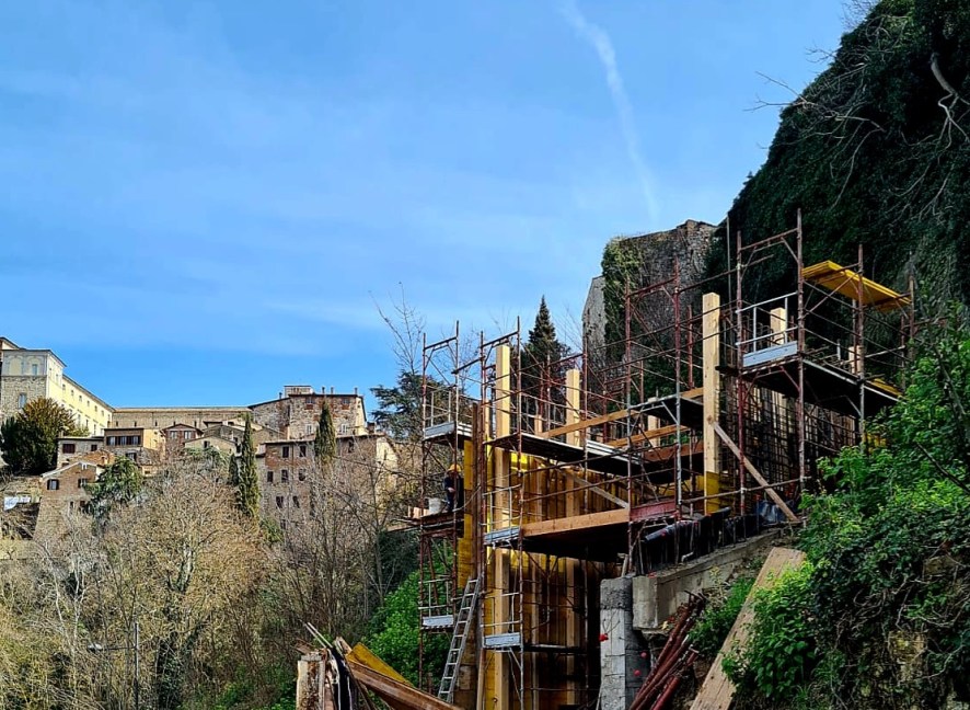 cantiere ascensori todi