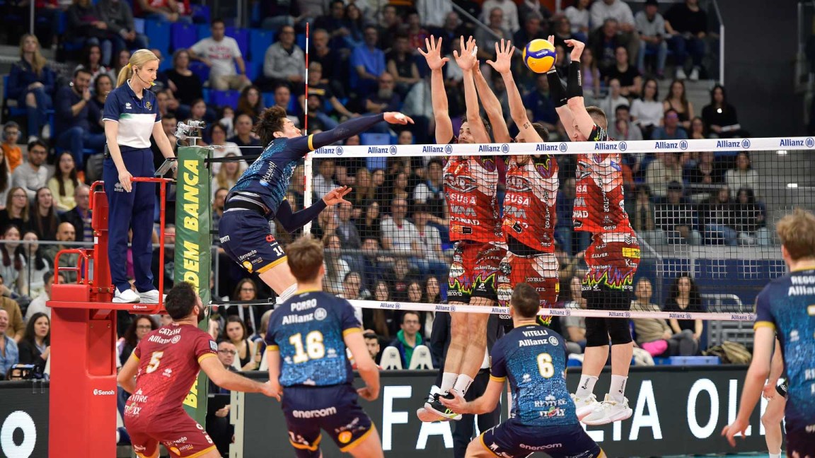 Allianz MILANO vs Sir Susa Vim PERUGIA, Gara 2 Semifinale Play-Off Superlega Credem Banca - Campionato italiano di Pallavolo Maschile - Volley Volleyball presso Allianz Cloud Milano IT, 3 aprile 2024. Foto: Michele Benda [riferimento file: 2024-04-03/_MB52082]