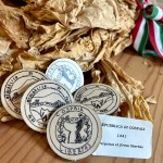 monete in legno per baratto durante rievocazione storica REpubblica di Cospaia