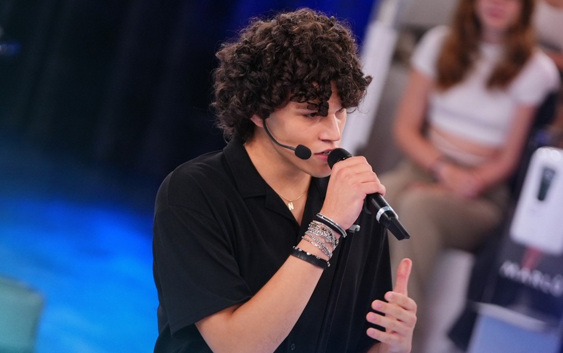 Nicolò_ Amici 2024 foto dalla pagina Facebook Amici di Maria De Filippi