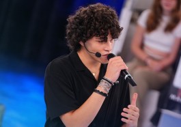 Nicolò_ Amici 2024 foto dalla pagina Facebook Amici di Maria De Filippi