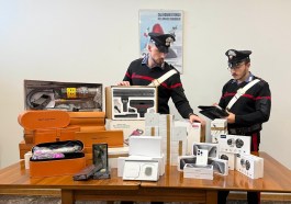 immagine CC merce contraffatta