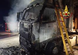 incendio camion san pellegrino