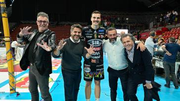 Gino SIRCI, Matteo Giambartolomei, Simone GIANNELLI e Vincenzo MONETTI Simone GIANNELLI durante Sir Susa Vim PERUGIA vs Cucine Lube CIVITANOVA, 6ª giornata girone di andata regular season Superlega Credem Banca - Campionato italiano di Pallavolo Maschile - Volley Volleyball presso PalaBarton Perugia IT, 3 novembre 2024. [ID: 20241103/_MB63833] Foto: Michele Benda