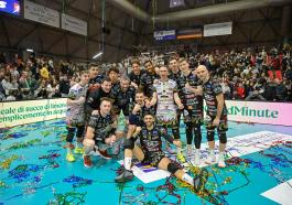 Gas Sales Bluenergy PIACENZA vs Sir Susa Vim PERUGIA, 22ª giornata (10ª di ritorno) regular season Superlega Credem Banca - Campionato italiano di Pallavolo Maschile - Volley Volleyball at PalaBancaSport Piacenza IT, 2 marzo 2025. Photo ©2025 Michele Benda