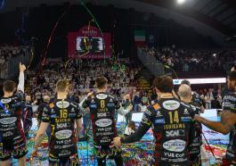 Sir Susa Vim PERUGIA vs Valsa Group MODENA, Gara 1 Quarti di finale PlayOff Superlega Credem Banca - Campionato italiano di Pallavolo Maschile - Volley Volleyball at PalaBarton Perugia IT, 8 marzo 2025. Photo ©2025 Michele Benda