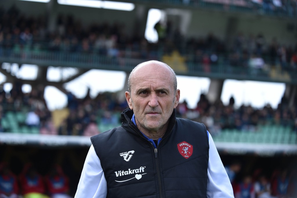 Ternana-Perugia il mister del Grifo Vincenzo Cangelosi 7oz.-RIPRODUZIONE VIETATA