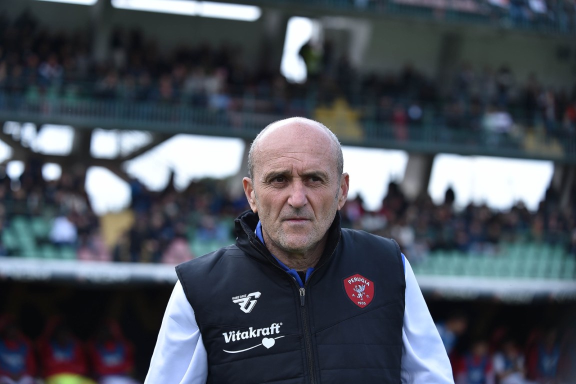 Ternana-Perugia il mister del Grifo Vincenzo Cangelosi 7oz.-RIPRODUZIONE VIETATA