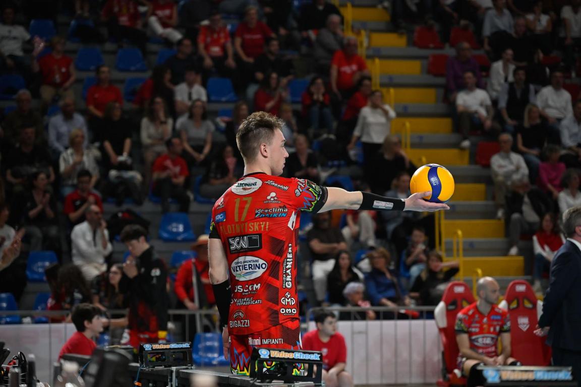 Cucine Lube CIVITANOVA vs Sir Susa Vim PERUGIA, Gara 2 Semifinali PlayOff Superlega Credem Banca - Campionato italiano di Pallavolo Maschile - Volley Volleyball at Eurosuole Forum Civitanova Marche IT, 12 aprile 2025. Photo ©2025 Michele Benda