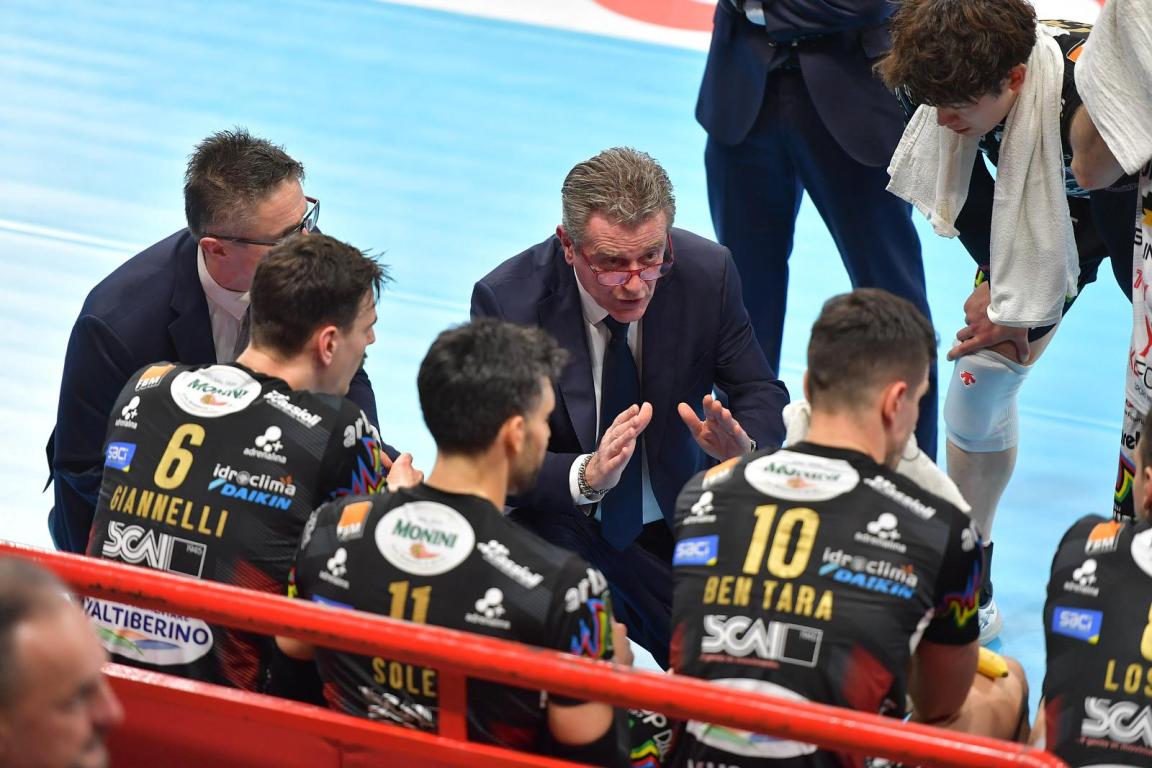 Sir Susa Vim PERUGIA vs Cucine Lube CIVITANOVA, Gara 5 Semifinali PlayOff Superlega Credem Banca - Campionato italiano di Pallavolo Maschile - Volley Volleyball at PalaBarton Perugia IT, 24 aprile 2025. Photo ©2025 Michele Benda