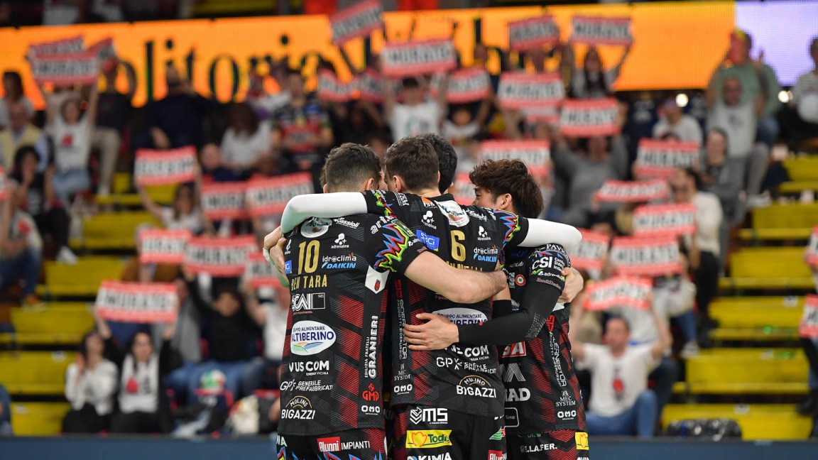 Sir Susa Vim PERUGIA vs Cucine Lube CIVITANOVA, Gara 5 Semifinali PlayOff Superlega Credem Banca - Campionato italiano di Pallavolo Maschile - Volley Volleyball presso PalaBarton Perugia IT, 24 aprile 2025. Foto: Michele Benda [riferimento file: 2025-04-24/MB5_0507]