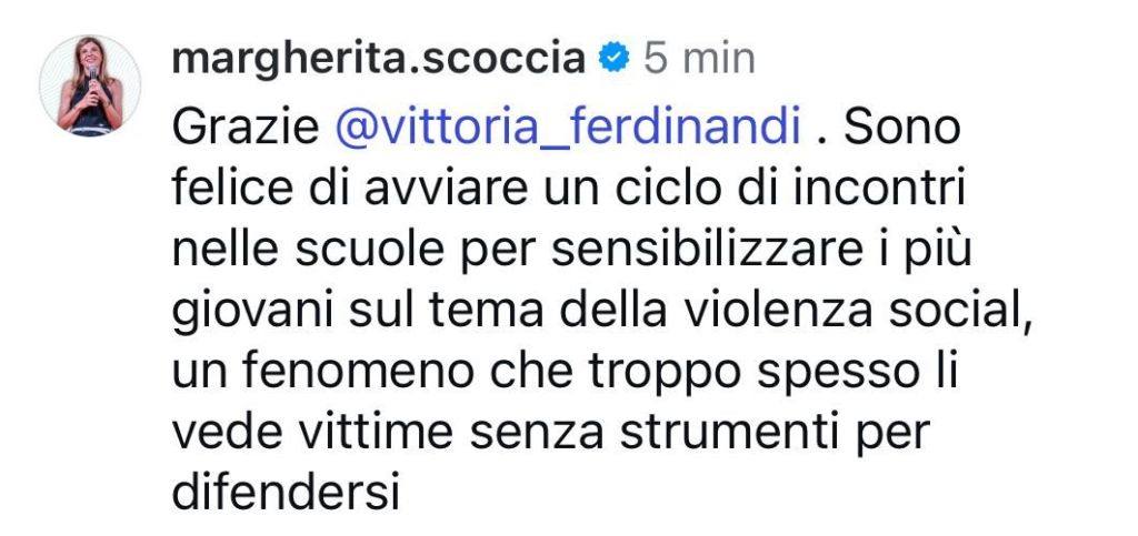 Post di Margherita Scoccia in risposta a Vittoria Ferdinandi, esprimendo la sua felicità per avviare incontri nelle scuole sul tema della violenza social.