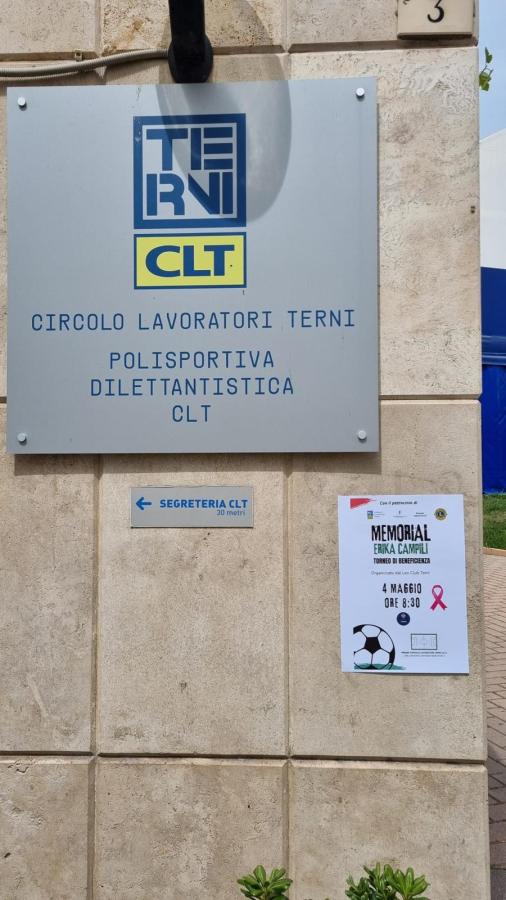Insegna del Circolo Lavoratori Terni con un avviso per il torneo di beneficenza Memorial Erika Campili.