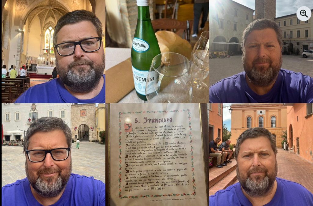 Collage di immagini di Mario Adinolfi durante la sua visita a San Gemini, inclusa una chiesa durante una celebrazione, una bottiglia d'acqua Sangemini, e momenti in piazza.