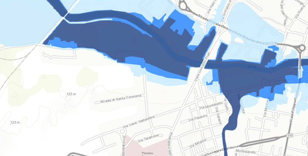A map showing various areas shaded in blue to indicate water levels along a river, with street names and measurements displayed.
