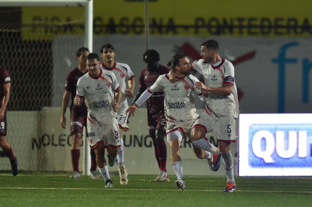 Pontedera-Perugia l'esultanza di Giraudo dopo il gol dell'1-1 7oz.-RIPRODUZIONE VIETATA