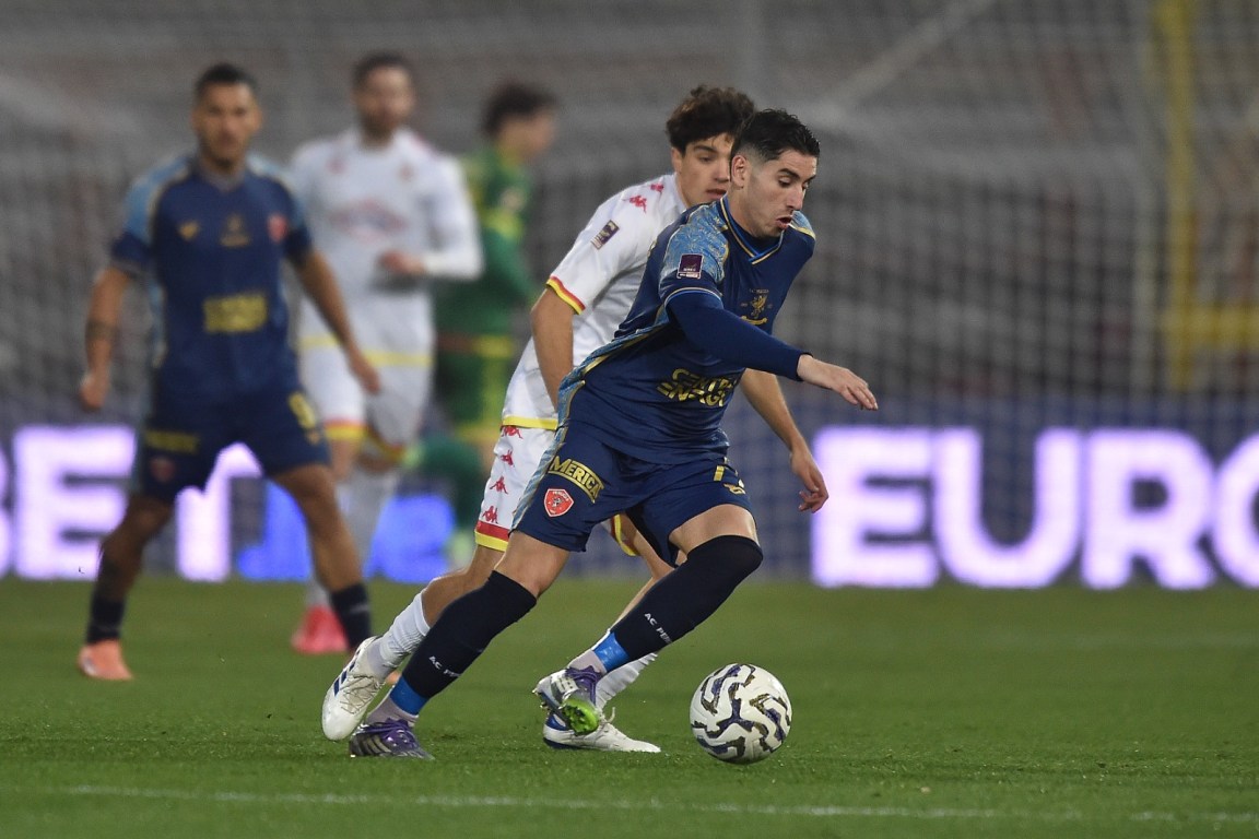 Perugia Bra 7oz.-RIPRODUZIONE VIETATA