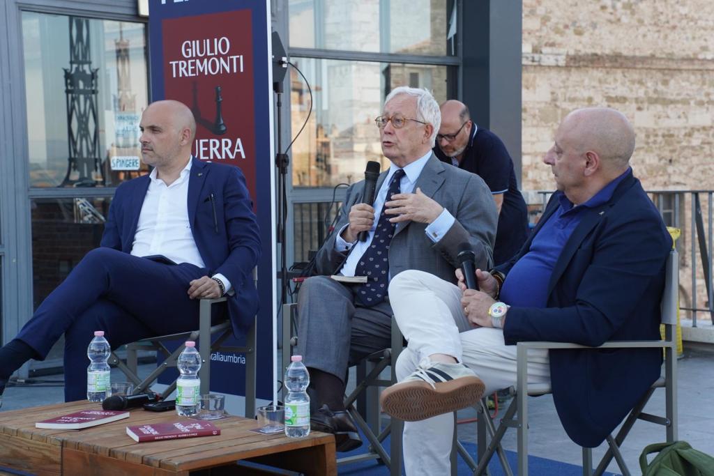 Giulio Tremonti a Perugia (foto Tommaso Benedetti)
