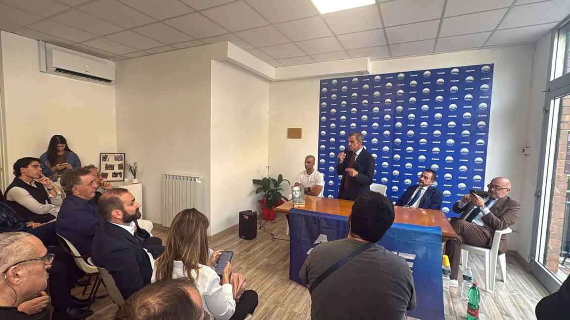 Carlo Calenda a Perugia (foto Tommaso Benedetti)