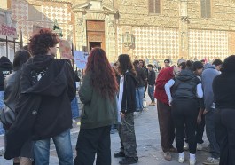 La manifestazione in piazza IV Novembre (foto Tommaso Benedetti)